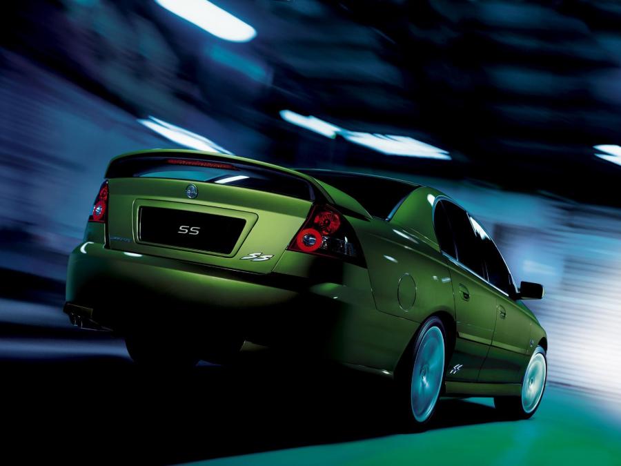  Holden Commodore SS 2002 года  (фото 10 из 10)